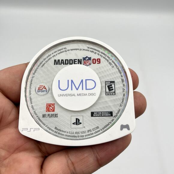 Madden NFL 09 (Sony PSP, 2008) UMD Game Disc Only! Tested Working - Picture 1 of 4